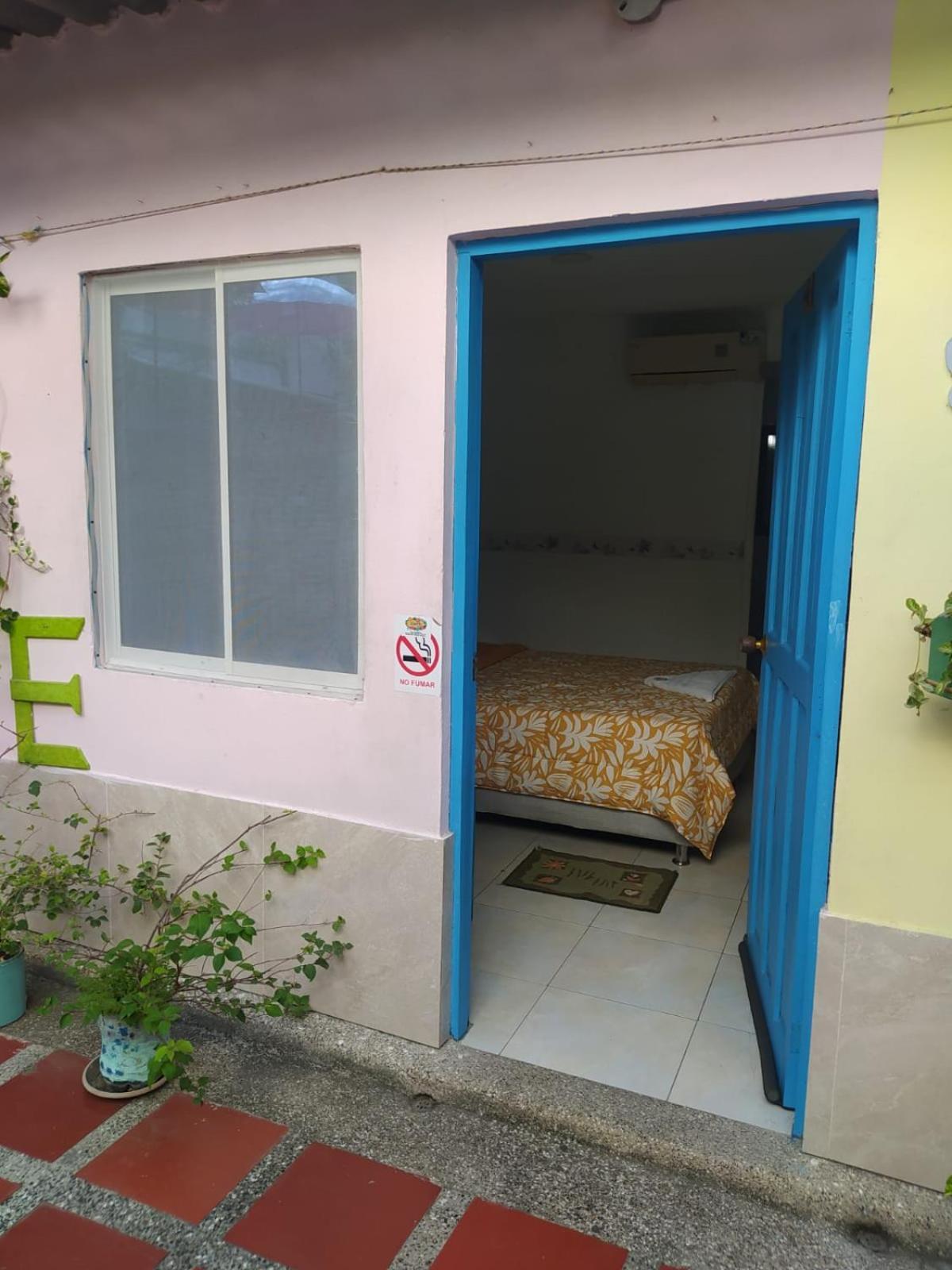 House Marfito Airport Hotel Cartagena Luaran gambar